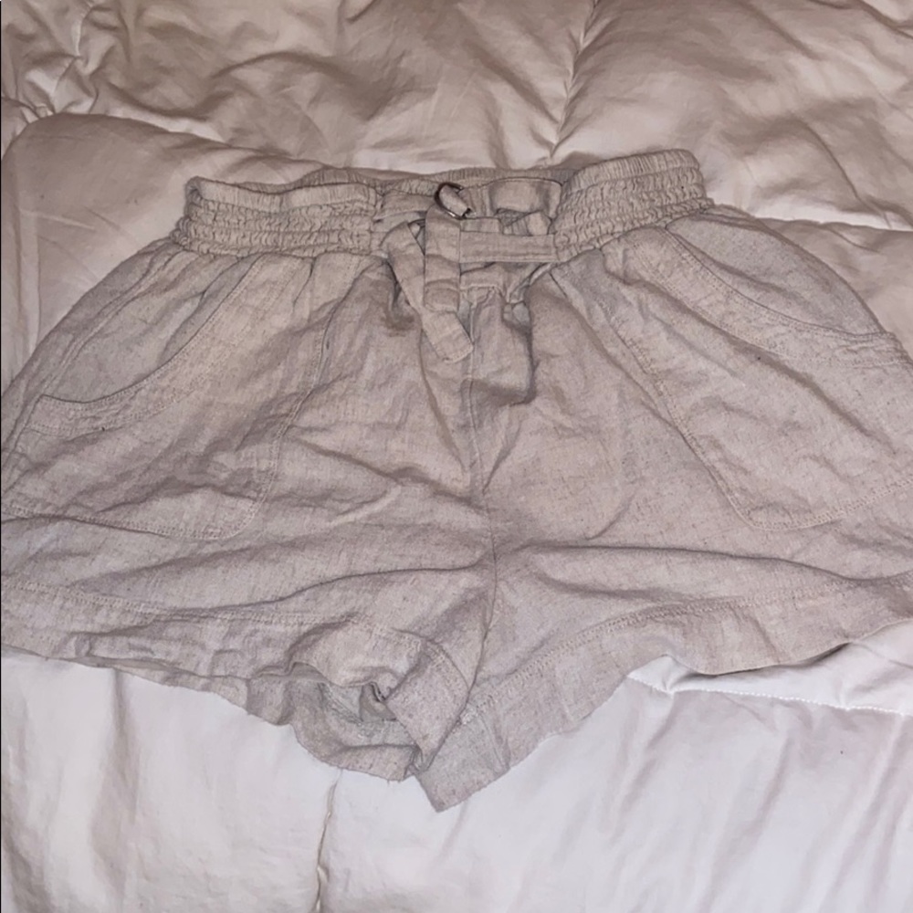 Tan American Eagle shorts